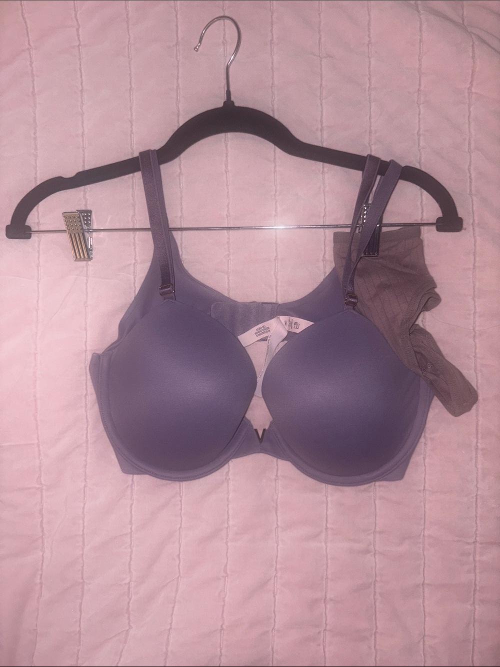 Victoria's Secret Smooth Molded Bra in Lavender Purple